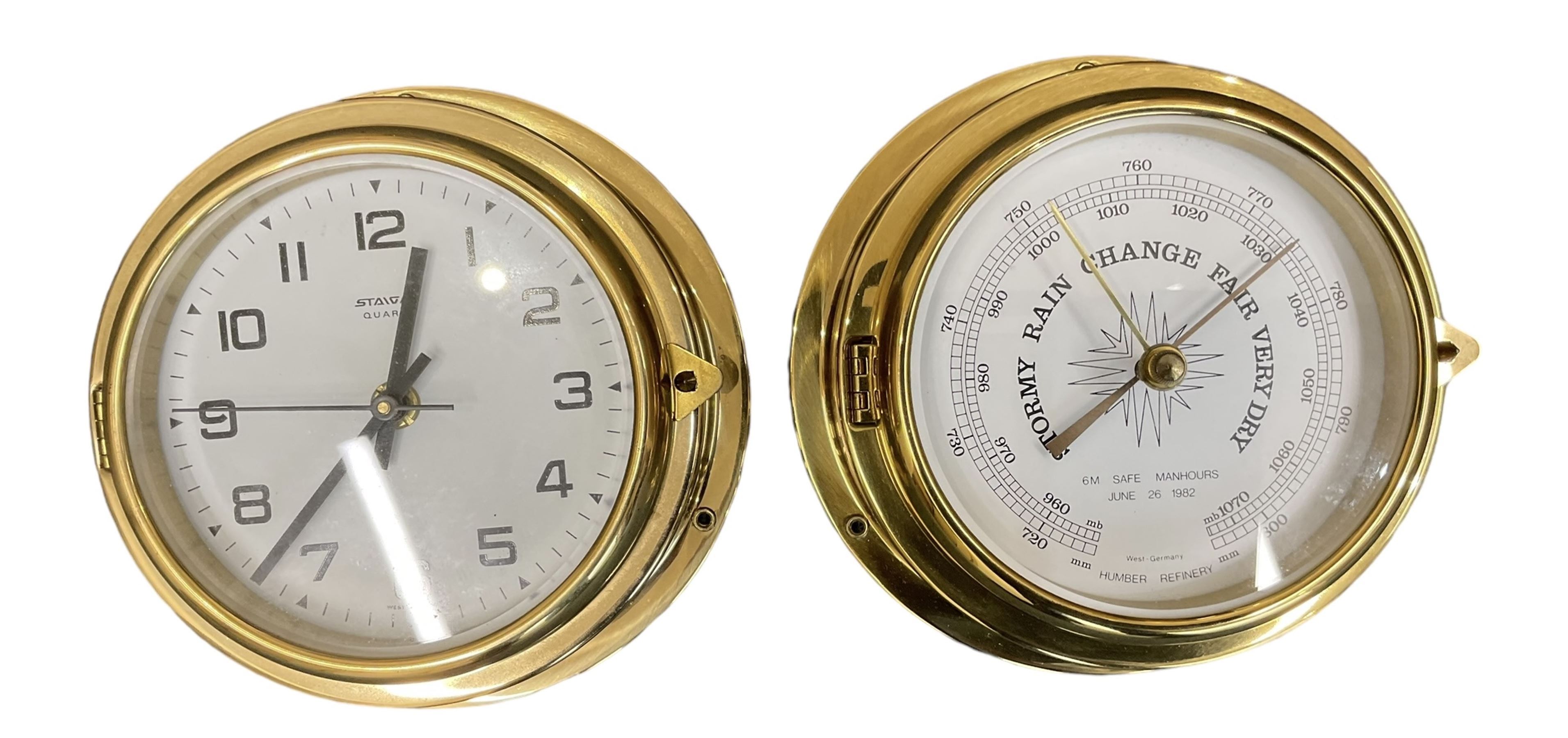 Bulkhead style quartz battery operated clock and barometer
