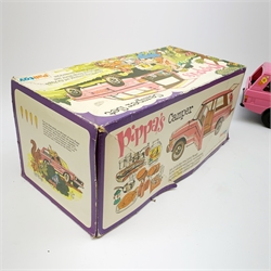 Pippa Range Rover Camper with picnic accessories, boxed