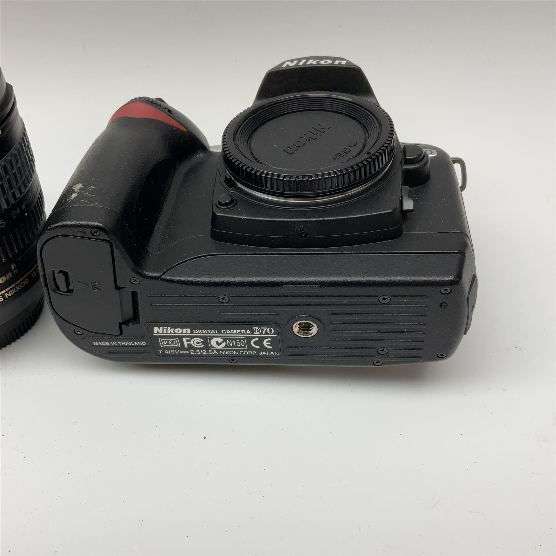 Nikon D70 Kit with AF-S Zoom Nikkor 18-70mm f/3.5~4.5G lens, original accessories, instruction manuals, warranty and box