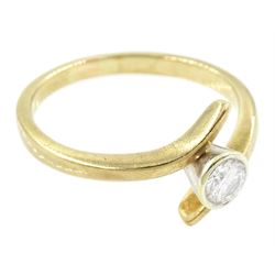 9ct gold diamond ring, single round brilliant cut diamond of approx 0.25 carat, in a crossover setting, hallmarked