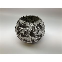 Stephanie Black (British, Contemporary) 'Volcano' studio pottery vase, impressed marks beneath H14cm 