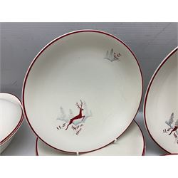 Crown Devon Stockholm patterned tea and dinner wares, to include, five teacups and saucers, milk jug, open sucrier, six dessert plates, six side plates, six dinner plates, serving platter, etc (42)