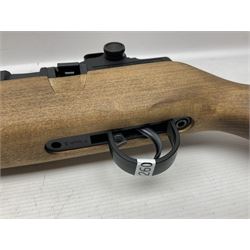 Springfield Armory M1A .22 cal. air rifle with under-lever action and wooden stock; serial no.6300, L116cm overall; in original cardboard box  NB: AGE RESTRICTIONS APPLY TO THE PURCHASE OF AIR WEAPONS.