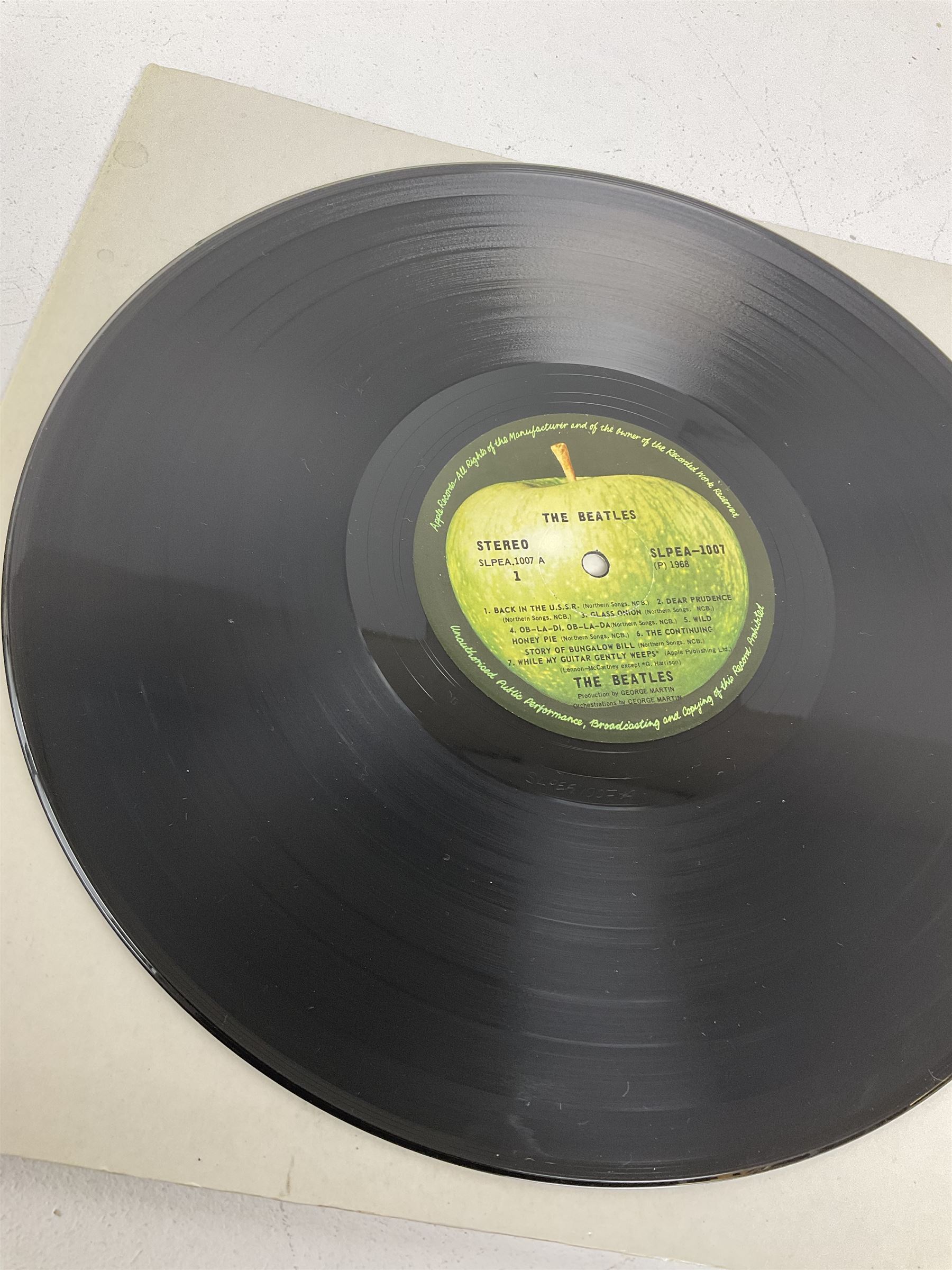 The Beatles White album vinyl record, with side opening gatefold sleeve, Apple Records, Stereo, SLPEA-1007 and 1008, YEX 710, 711 and 712