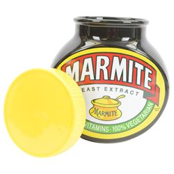 Large Wade advertising ceramic Marmite biscuit jar, H26cm x W25cm 