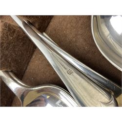 Twelve place setting canteen of cutlery by Lee & Wigfull Ltd, cased in an oak  chest, with key, meat carvers are missing, H18cm, L44cm 
