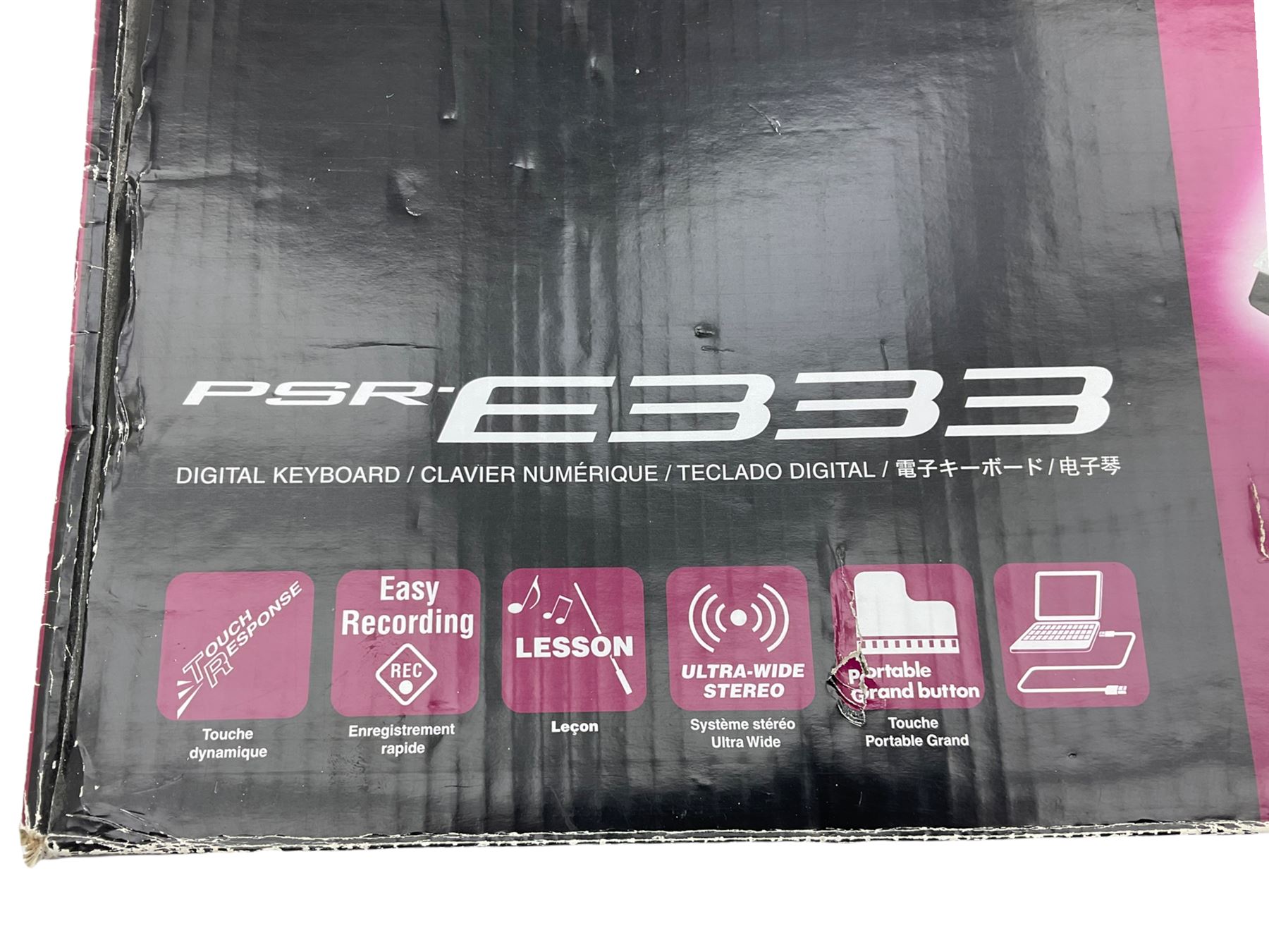 Yamaha PSR-E333 electric keyboard