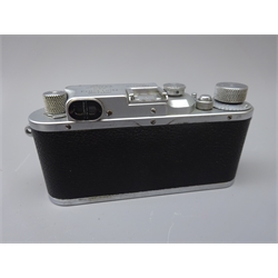  Leica 35mm film camera, Ernst Leitz Wetzlar D.R.P. No.326947, with Ernst Leitz GmbH Wetzlar f=5cm 1:28 Nr.159109 with filter, in leather Leica case  