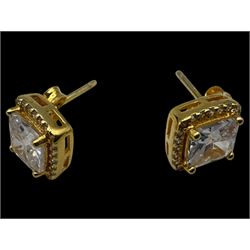 9ct gold cameo brooch, hallmarked, silver jewellery including brooch and earrings and a collection of costume jewellery