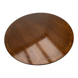 Early 20th century Regency design mahogany tilt-top table, circular top with edge banding, supported by a central turned pedestal with four reeded sabre supports terminating in castors; six chairs with pink upholstered drop in seats (7)