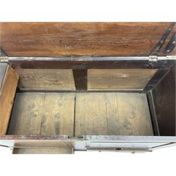 18th century oak mule chest, moulded hinged lid over panelled front, fitted with two moulded drawers