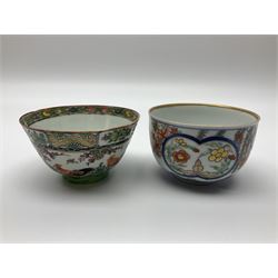 19th century and later Chinese ceramics, to include footed bowl, with hand painted floral and foliate decoration, with pierced lattice work border, upon three bracket feet, together with Chinese export porcelain rice bowl and cover, decorated in enamel with cockerels, against floral and foliate ground, three floral tea bowls and similar plate, largest D17.8cm