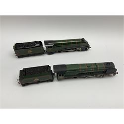 Hornby Dublo - three-rail Duchess Class 4-6-2 locomotive 'Duchess of Montrose' No.46232 with instructions, tested tag and separately boxed D12 tender; and A4 Class 4-6-2 locomotive 'Silver King' No.60016 in BR gloss green with unboxed tender; both locomotives and one tender in blue striped boxes (4)