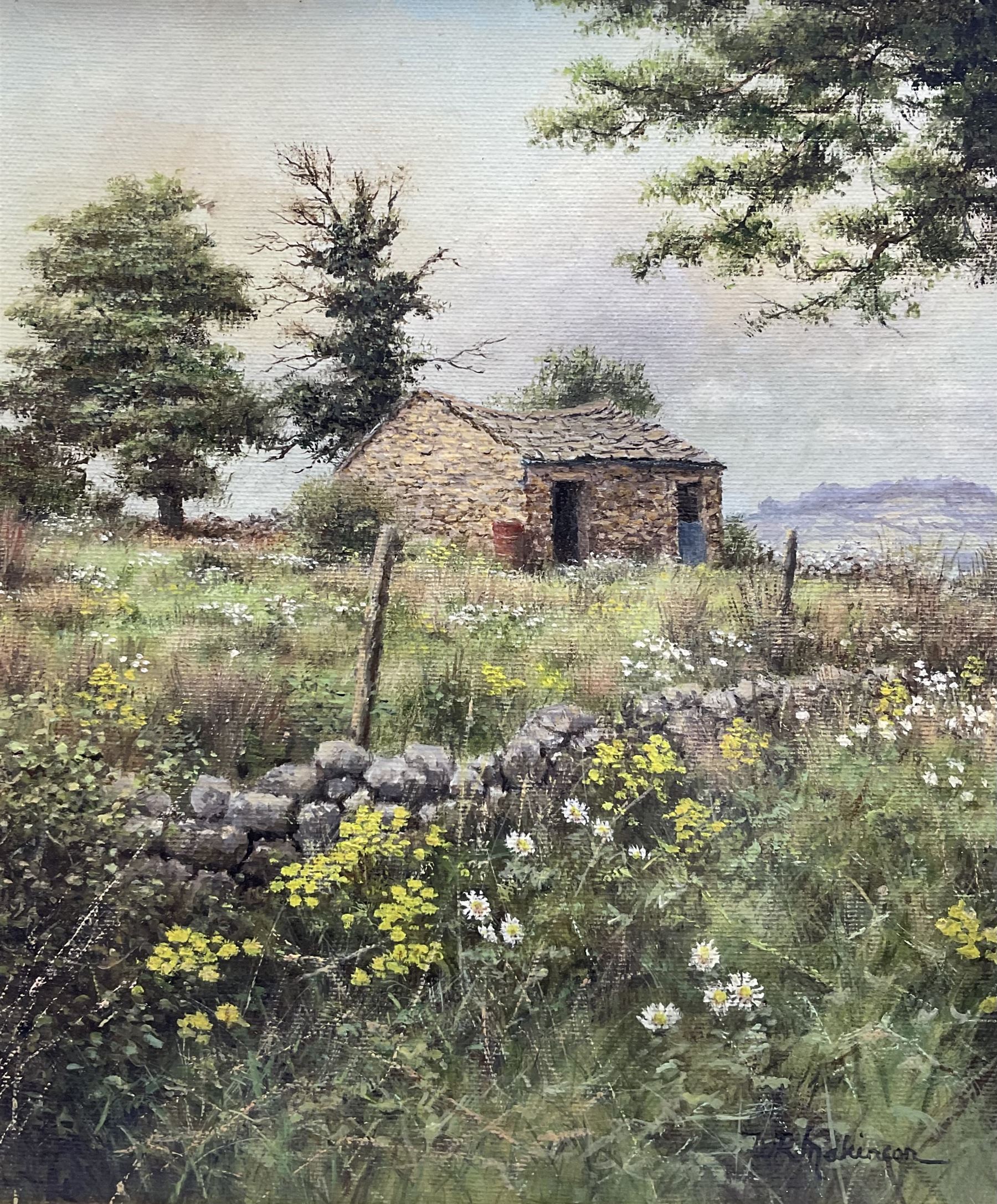  William R Makinson (British 20th Century): Stone Barn, oil on canvas signed 30cm x 24cm 