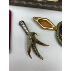 Vintage and later costume jewellery comprising a Brid's claw brooch with silver-plated mounts, micro mosaic circular brooch, Cameo brooch, a ladies gilt brass pocket watch, early 20th century Chinese carved ivory brooch and other items of jewellery contained in a modern jewellery box 