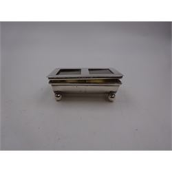 Edwardian silver double stamp box, with two glazed compartments to hinged cover, opening to reveal a gilded interior, upon for bun feet, hallmarked Adie & Lovekin Ltd, Birmingham 1903, H1.5cm, W5.5cm