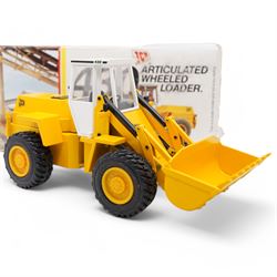 JCB 820 Crawler Exacavator and JCB 430 Articulated Wheeled Loader scaled reproduction models; together with three other diecast model vehicles including Eddie Stobart Land Rover Defender 110 and Morris Minor Van etc (5)