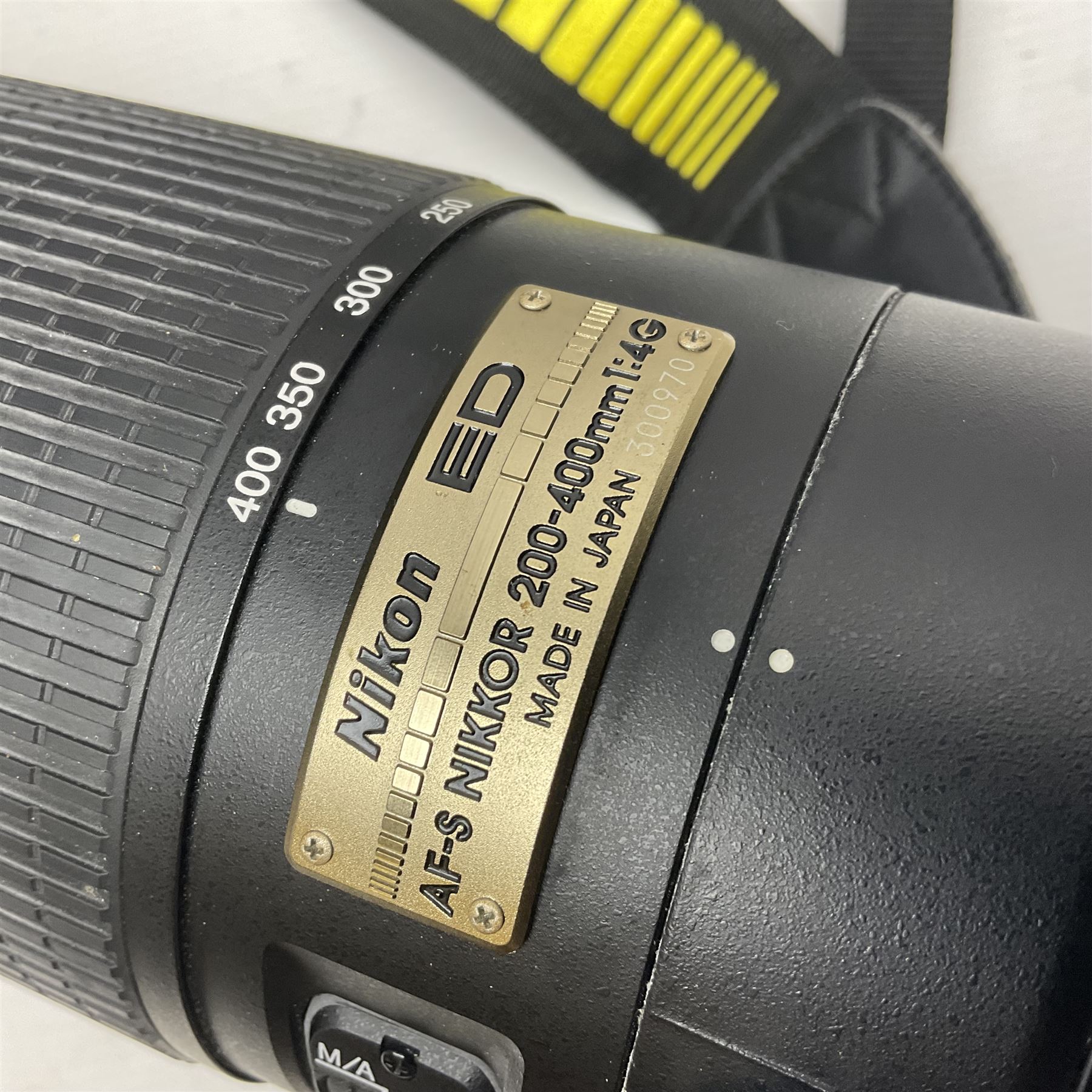 Nikon ED 'AF-S Nikkor 200-400mm 1:4G' lens, serial no 300970, with case