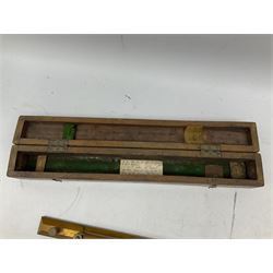 Engineers heavy brass spirit level by J Casartelli & Son, Salford,in original wooden case, box L45cms