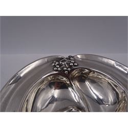 Art Nouveau silver bon bon dish, the bowl of trefoil form embossed with fruiting vines to the rim, upon a knopped pedestal and domed circular foot, hallmarked Levesley Brothers, Sheffield 1905, H8.8cm
