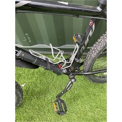 Carrera Fury,  27 speed mountain bike, 26 inch wheels, small frame, sram x-7 gear shifters - THIS LOT IS TO BE COLLECTED BY APPOINTMENT FROM DUGGLEBY STORAGE, GREAT HILL, EASTFIELD, SCARBOROUGH, YO11 3TX