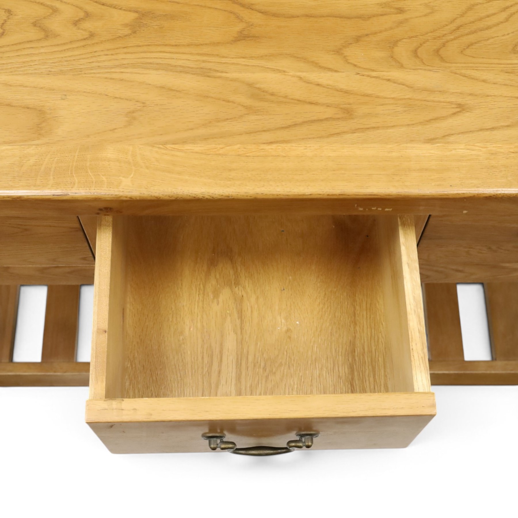 Contemporary golden ash and oak side table, rectangular top fitted with three drawers with swan-neck handles, on square supports united by slatted under-tier