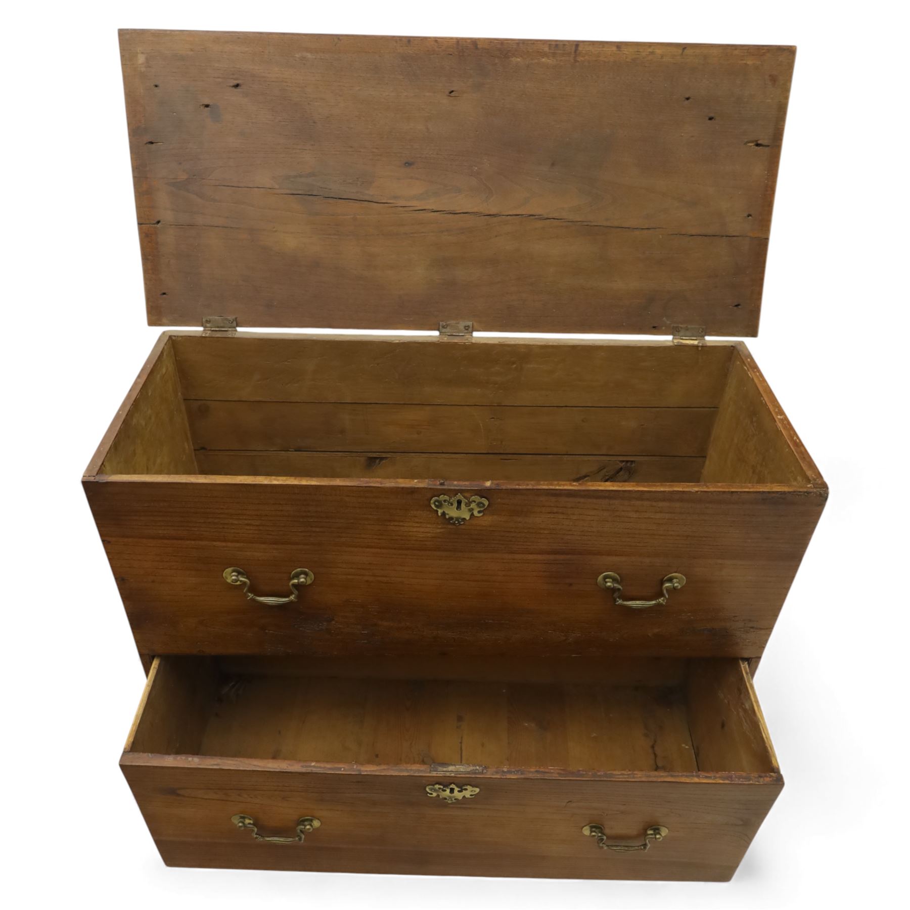 18th century style oak mule chest, the hinged rectangular top opening to a plain interior, above a lower section fitted with two long drawers with brass swan neck handles and shaped escutcheons, upon shaped bracket feet