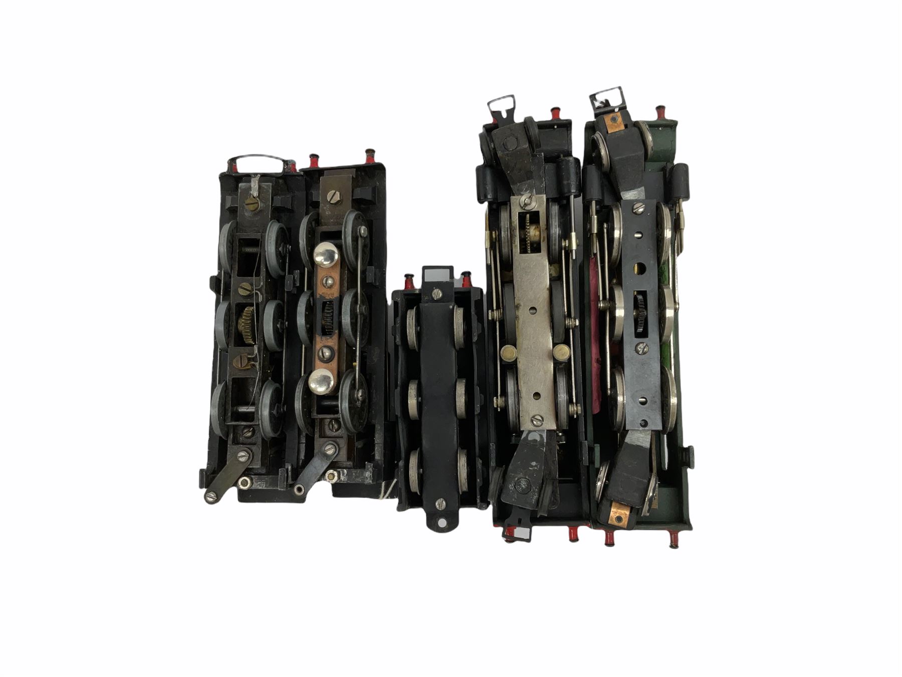 Graham Farish '00' gauge - four locomotives comprising GWR Class 81xx 2-6-2 Prairie Tank in BR black, cast No.8103; GWR Class 81xx 2-6-2 Prairie Tank in GWR green, cast No.8103; both in original boxes; Southern Class Q 0-6-0 with tender, cab sides cast with FORMO, in BR black; and another 0-6-0 with personalised gilt No.564; both unboxed (4)