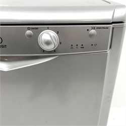 Indesit IDF125 dishwasher, W60cm, H85cm, D60cm 