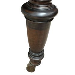 John Broadwood & Sons London - 19th century rosewood grand piano serial  No 47356 (1900-1910) overstrung cast iron frame with 88 notes, 7 octaves, Lyre with sostenuto and una-corda pedals, split-hinged key fall board and fretted music desk, case raised on three taper turned legs with brass castors, original stringing, felt, hammers, dampers and grand roller action.

This item has been registered for sale under Section 10 of the APHA Ivory Act