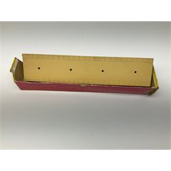 Hornby Dublo - 5006 Engine Shed Extension Kit; 5085 Suburban Station Kit; and 5030 Island Platform Kit; all in pictorial boxes; and Plastic Platform Extension in associated box lid (4)