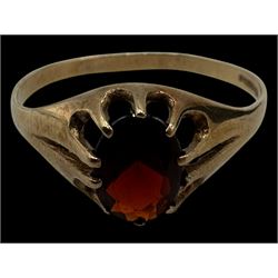 9ct gold illusion set diamond signet ring and a 9ct gold garnet ring