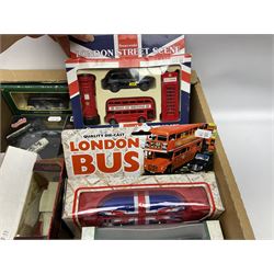 Corgi - Queen Elizabeth Golden Jubilee 1952 - 2002 1:40 scale die-cast model State Landau No. CC09901; boxed; Bburago Mercedes-Benz 500K Roadster 1936; and thirteen other modern die-cast models by Lledo, Matchbox, Cararama, Maisto, Quartzo etc; all boxed (15)