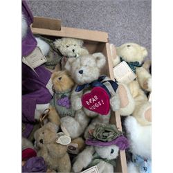 Boyds Bears, including examples from the Best Dressed and Heirloom collections