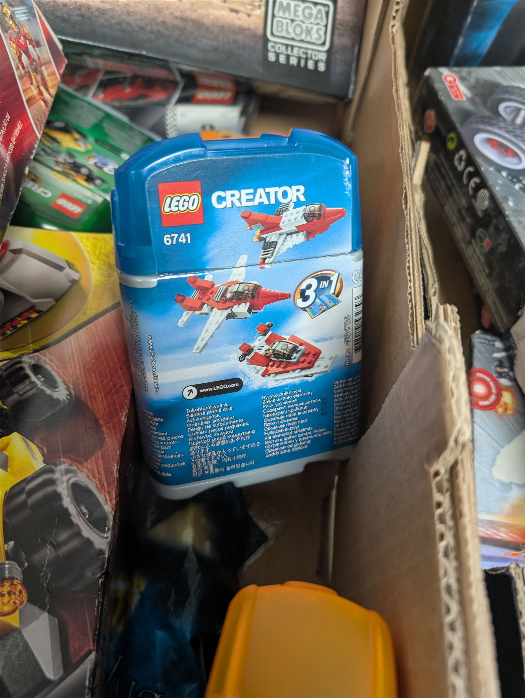 Lego, Mega Blocks and Ban Bao building bricks sets, including Lego 75111 Darth Vader, Mega Blocks Collectors Series Call of Duty, Lego Marvel Super Heroes 4529 Iron Man, Ban Bao racing cars, etc all boxed