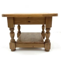 Rectangular pine coffee table, baluster supports joined by solid undertier 