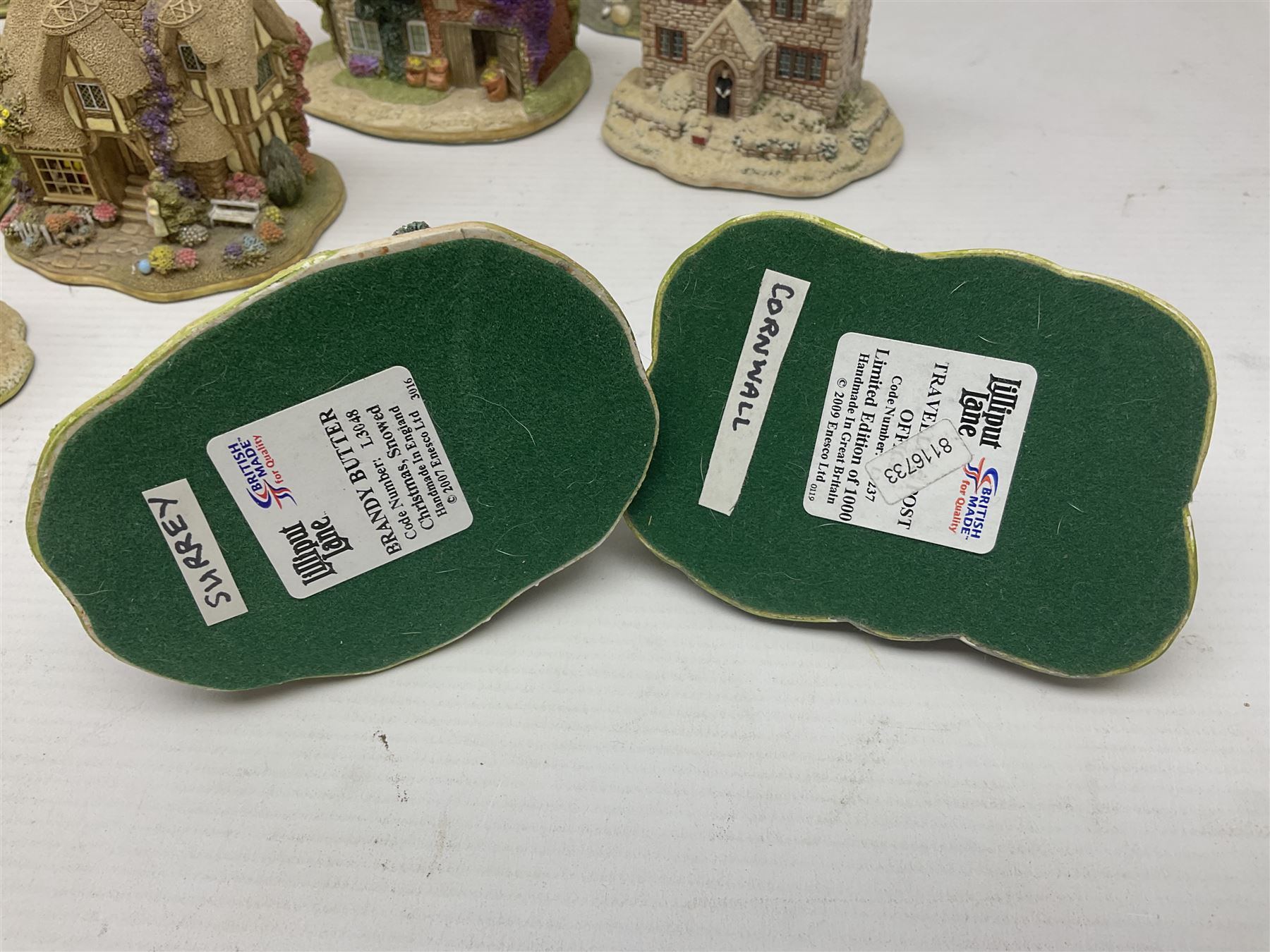 Twenty Lilliput Lanes, including The Right Note, Chatterbox Corner, Whistle Stop Gate, New Neighbours, Travellers Rest etc, all in original boxes