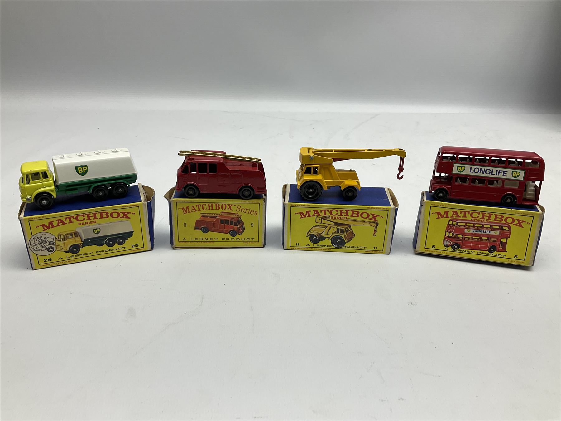 Matchbox 1-75 Series - Carry Case containing thirteen models comprising 2d, 5a, 8a, 9b, 10c, 11c, 13c, 14c, 17d, 25c, 27d, 28c and 31e (Superfast); all boxed