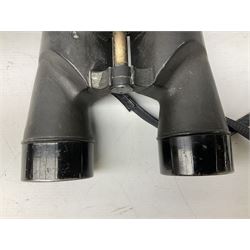 Pair of WW2 Bausch & Lomb U.S. Navy 7 x 50 binoculars, Mk.1 Model 2, impressed BU Ships No.80975 1941, serial no.OY6585, with neck strap