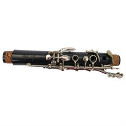 Yamaha 250 Bb clarinet serial no. 401808, with a resin body and chrome keys, in a velvet lined and padded hard case