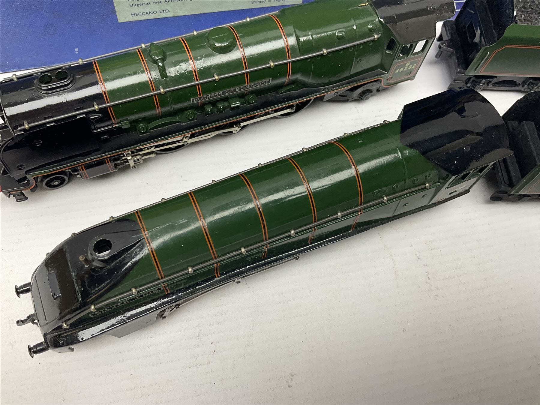 Hornby Dublo - 3-rail - Duchess Class 4-6-2 locomotive 'Duchess of Montrose' No.46232 in BR gloss green and original plain blue box; with tender in separate Tony Cooper box; and Class A4 4-6-2 locomotive 'Silver King' No.60016 in BR gloss green and original box; with tender in separate box (4)