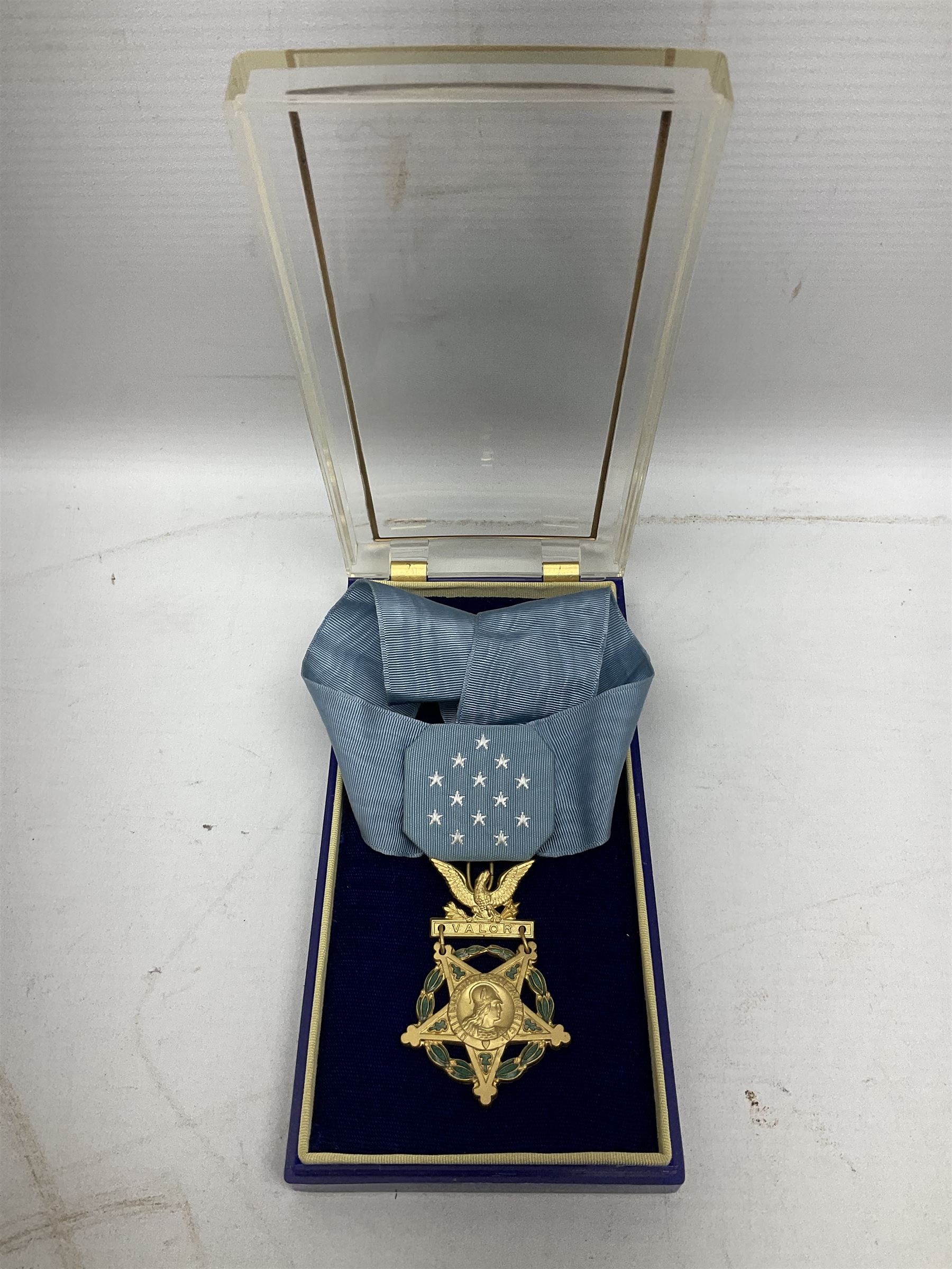 United States of America, Congressional Medal of Honor, gilt metal and enamel, unnamed, reverse of suspension engraved ‘The Congress to’, the neck cravat with pop stud attachments, boxed with felt bag