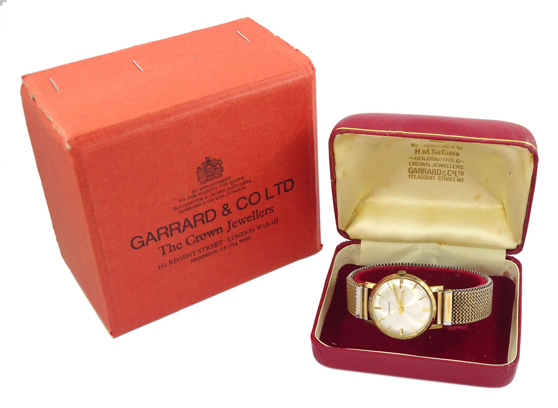 Gerrard gentleman's 9ct gold manual wind wristwatch, silvered dial with baton hour markers, London 1972, on expanding gilt strap, boxed
