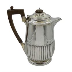 Victorian silver hot water jug by Dobson & Sons, London 1878, approx 15.4oz