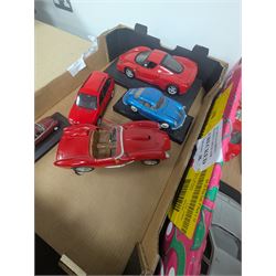 Diecast model vehicles, including Maisto, Majorette and Bburago examples, three boxed the rest loose, different scales, in three boxes