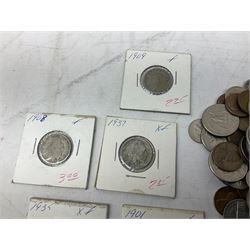 Mostly United States of America coinage, including 1828 one cent, buffalo nickels, various half dollar and dollar coins etc