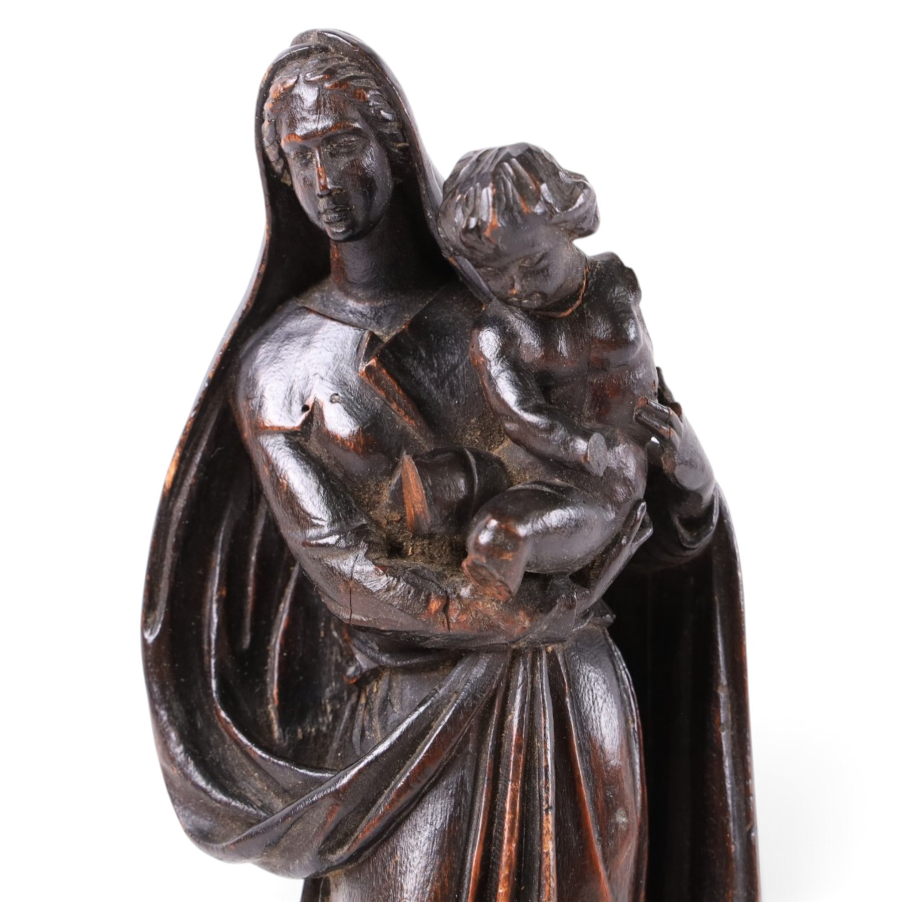 18th century carving depicting the Madonna and Child, H31cm
