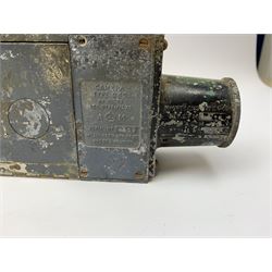 WW2 Air Ministry Williamson G45 short lens gun camera, as used by Spitfires, Hurricanes and Typhoons, ref.no. 14A/1390, serial no. 4369, containing magazine ref.no. 14A/1393, L31cm