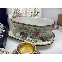Copeland Spode tureen and platter, in peacock pattern, together with Herend Hungary trinket box and cover, Copeland vase and other ceramics 