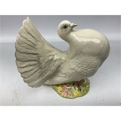 Beswick model of fan tail dove, no.1614, H15cm
